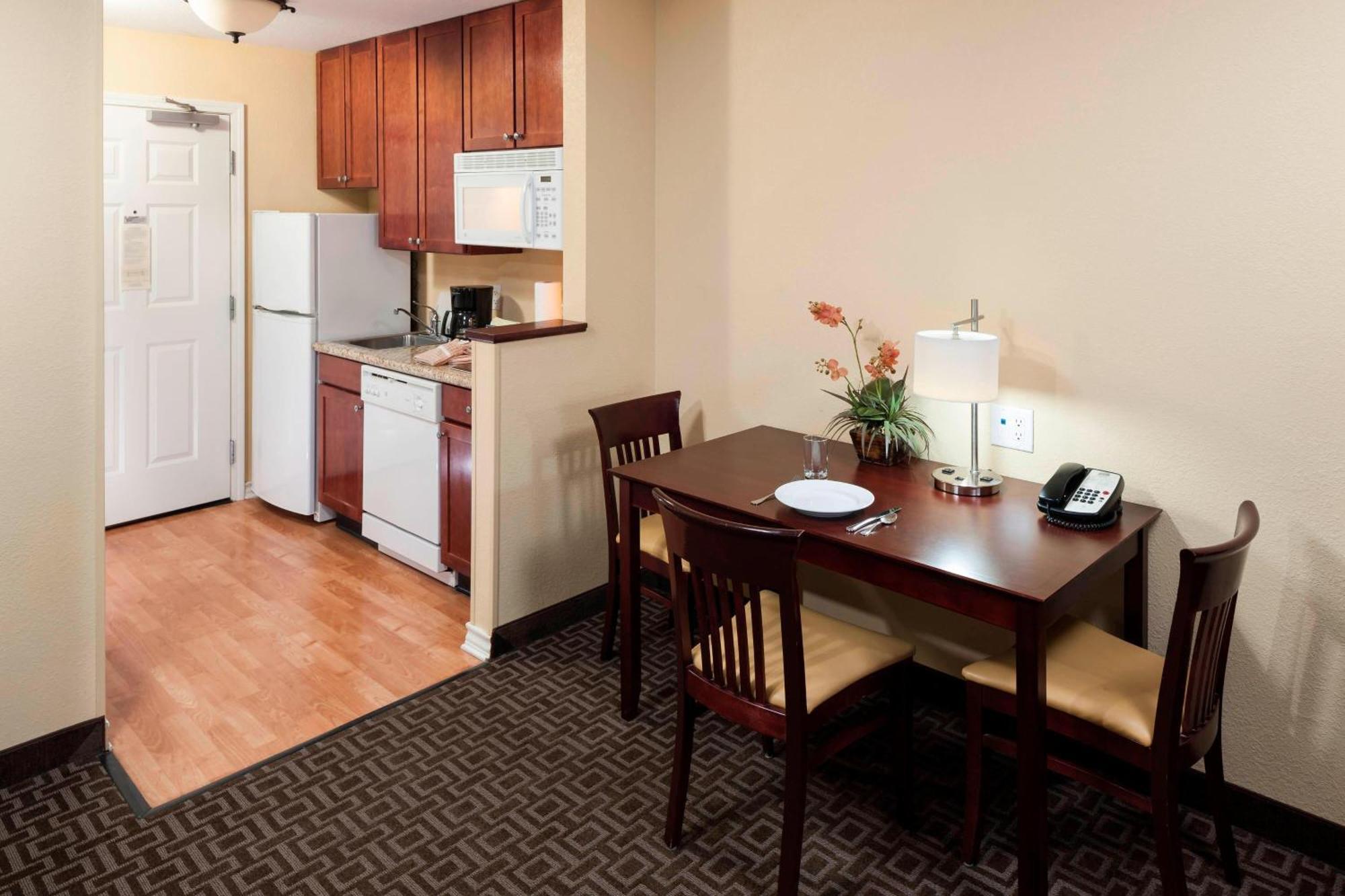 Towneplace Suites By Marriott Техаркана Экстерьер фото